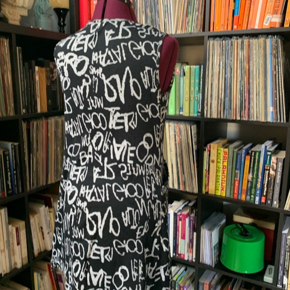 Sleeveless tunic dress - Picture 3 of 6